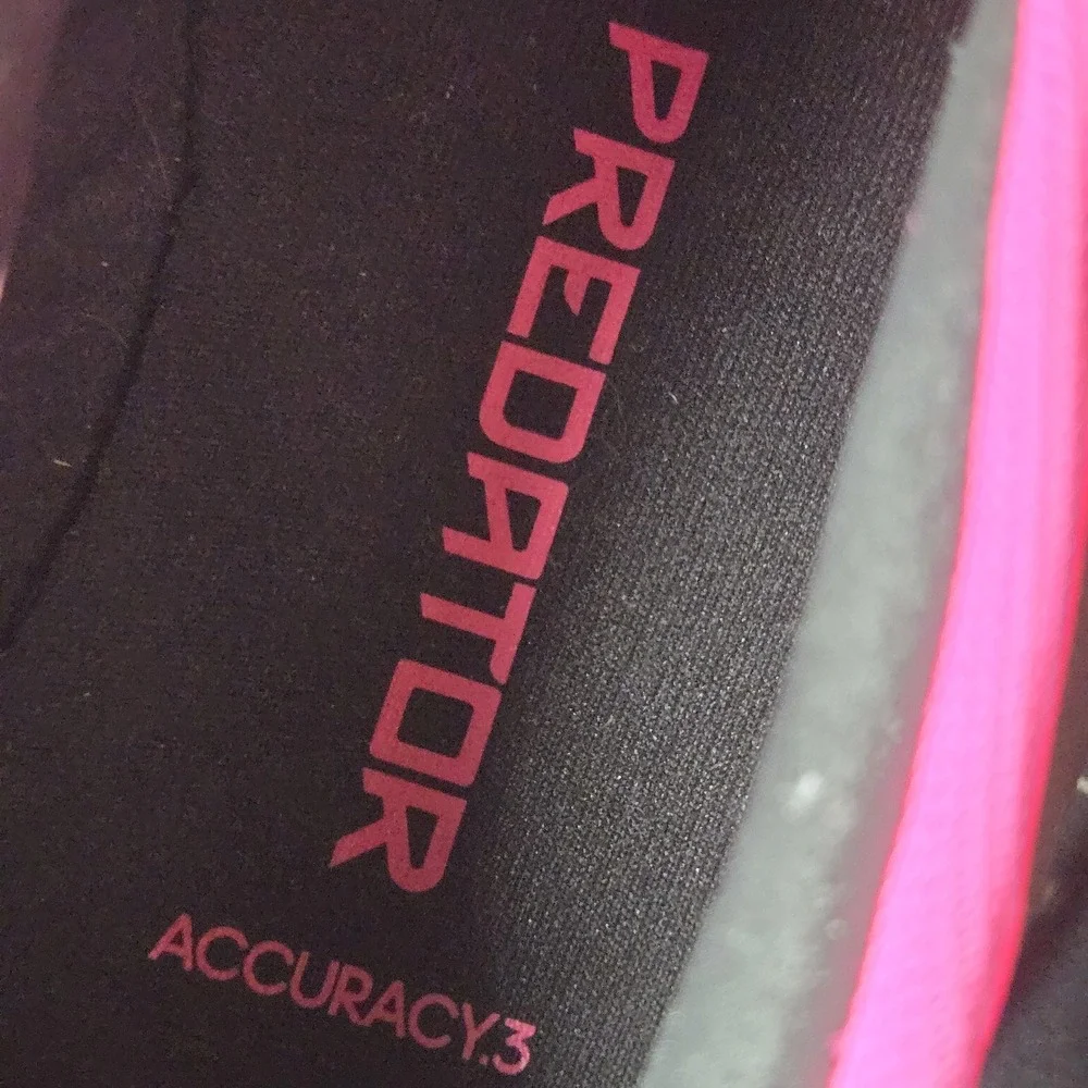 Adidas Predator Accuracy.3 Shoes Mens Size 8.5 Black Pink Soccer Cleats Spikes